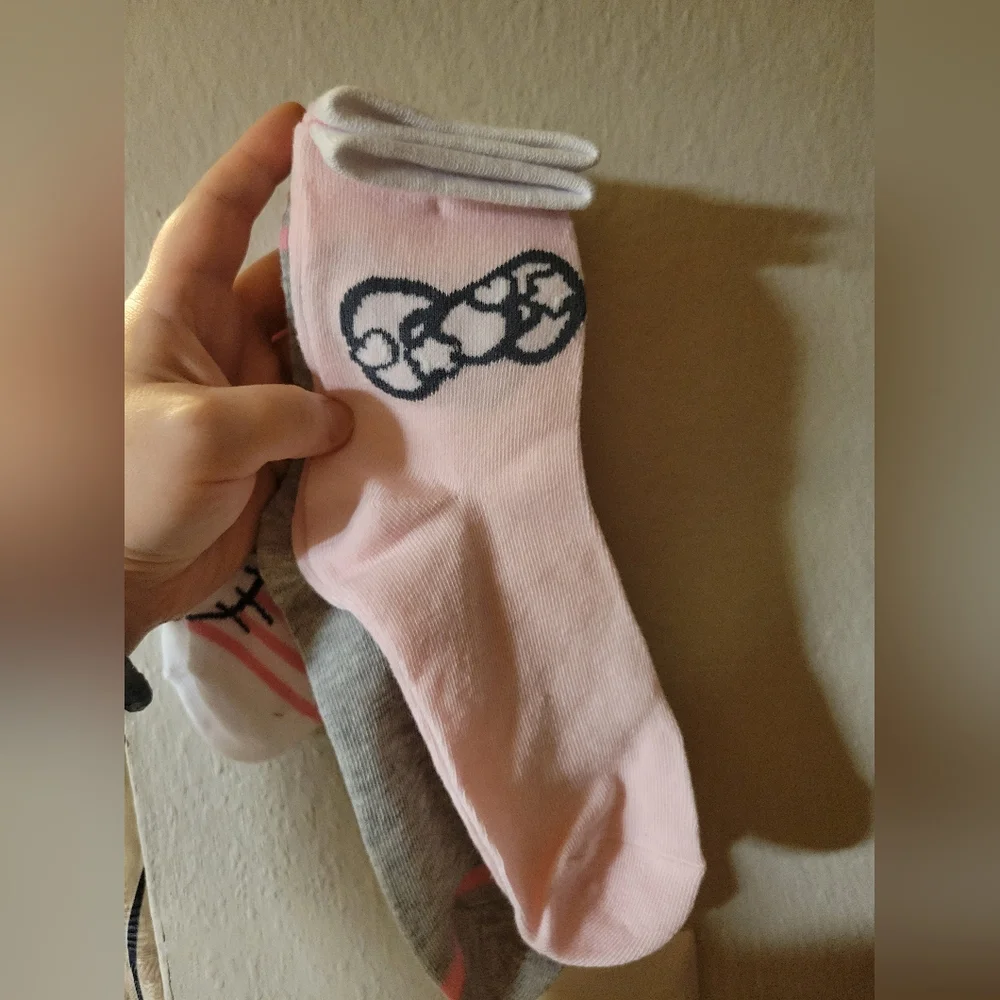 NWOT Hello Kitty Sanrio Sock Bundle + NWOT Purple Pen • Cute Gift Set Bundle